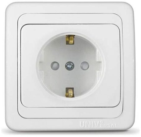 Розетка 1-м СП CIossa 16А IP20 с заземл.защ.шторки с крышкой бел. GSL000146 275156