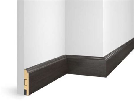 Плинтус 2м Декор ЕК Люкс L 137/80/40