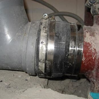 Стык д/чугунных и пластиковых труб 50  1283823