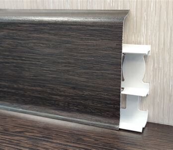 Плинтус напольный К70- 303 Венге темный ИДЕАЛ 1021463